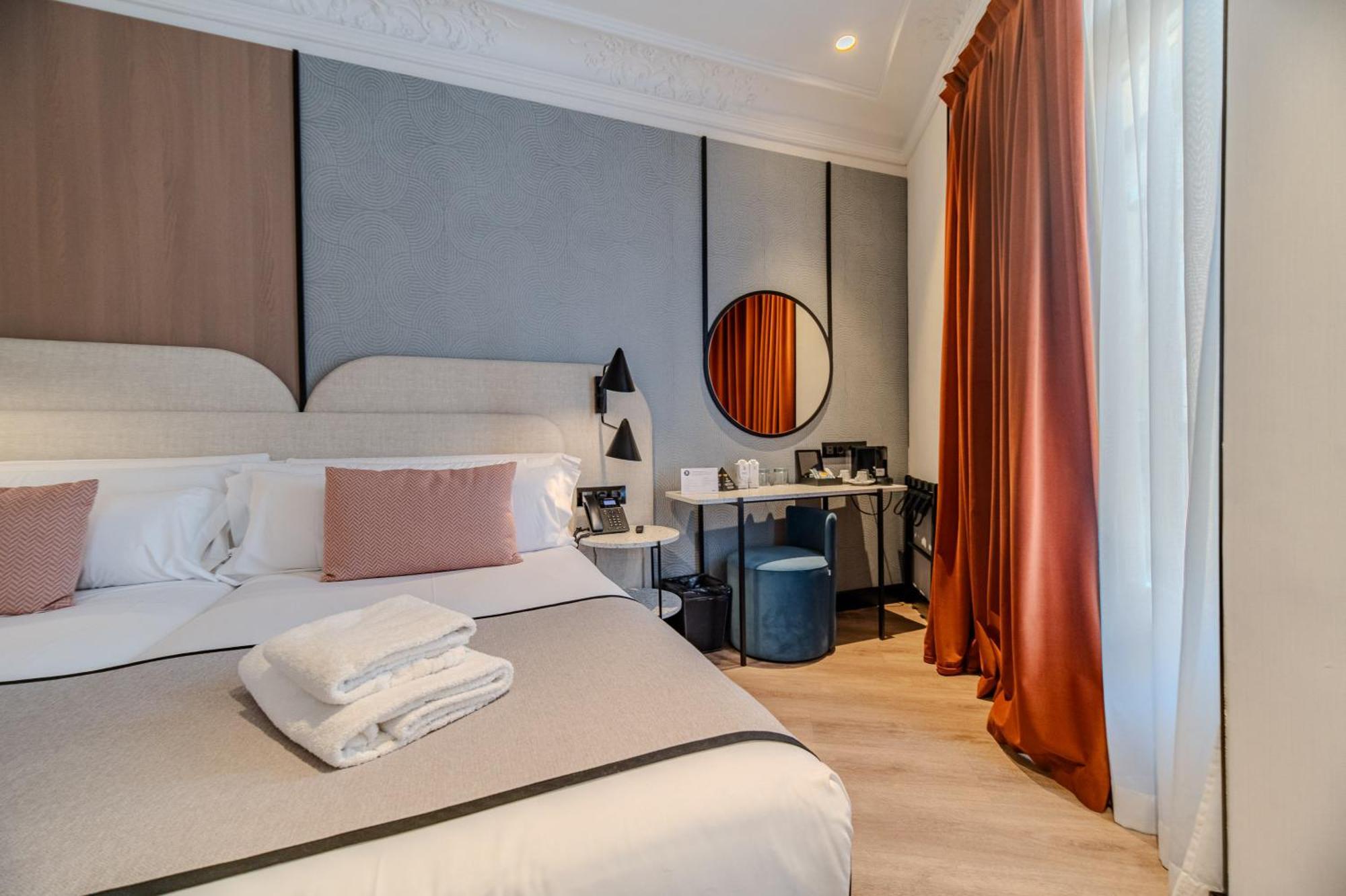 Soho Boutique Turia Hotel Valencia Bagian luar foto